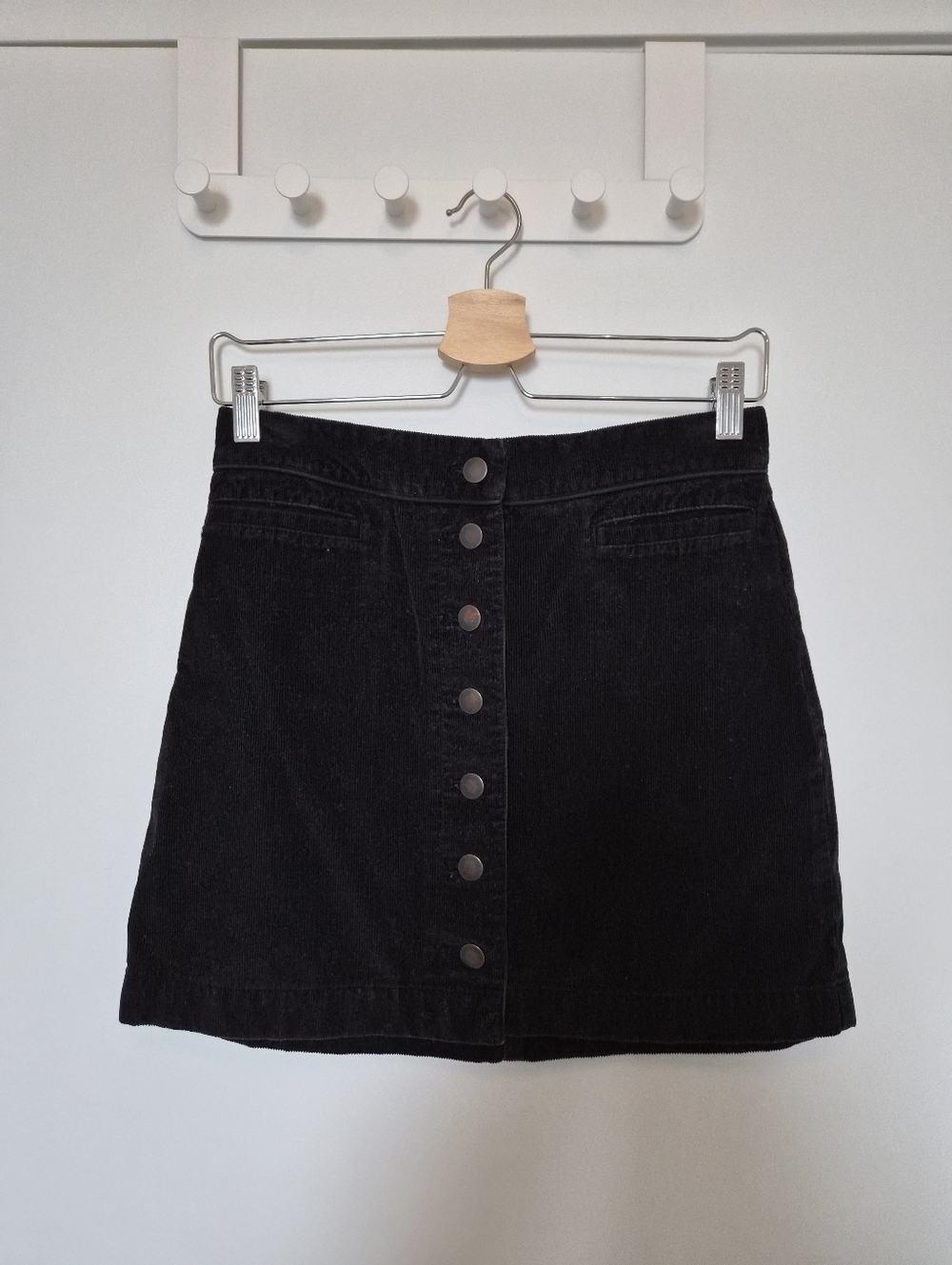 Aritzia Wilfred Free Karmen Corduroy Skirt